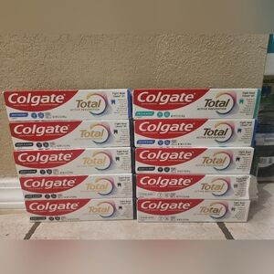 Colgate Total Anticavity Toothpaste - White and Red - Pack Display